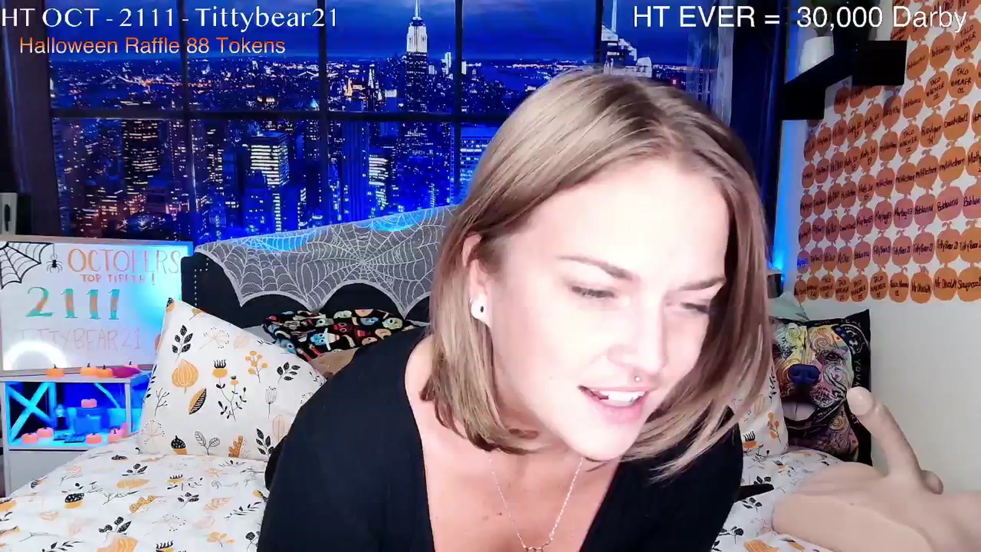 Gallery image thumbnail from Rose_Kitten's myfreecams stream on, 10/03/2024, 01:31 image 14 of 20