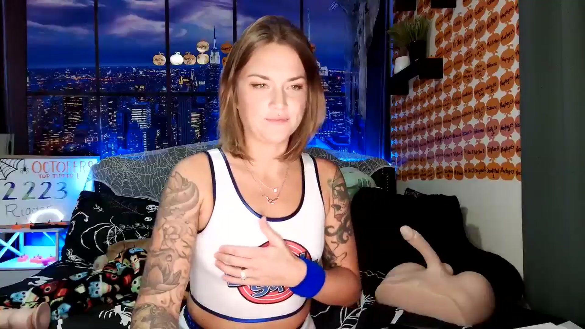 Gallery image thumbnail from Rose_Kitten's myfreecams stream on, 10/25/2024, 02:47 image 16 of 20