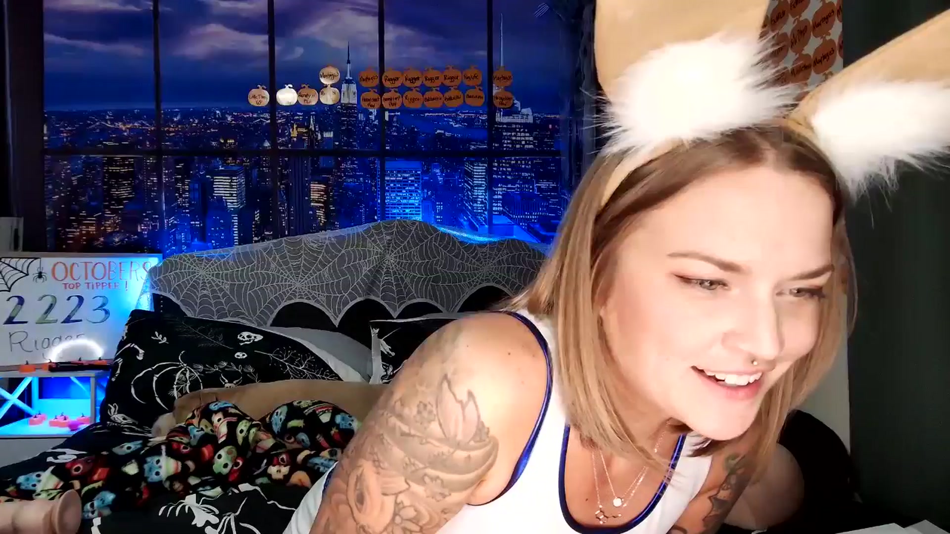 Gallery image thumbnail from Rose_Kitten's myfreecams stream on, 10/25/2024, 02:47 image 7 of 20