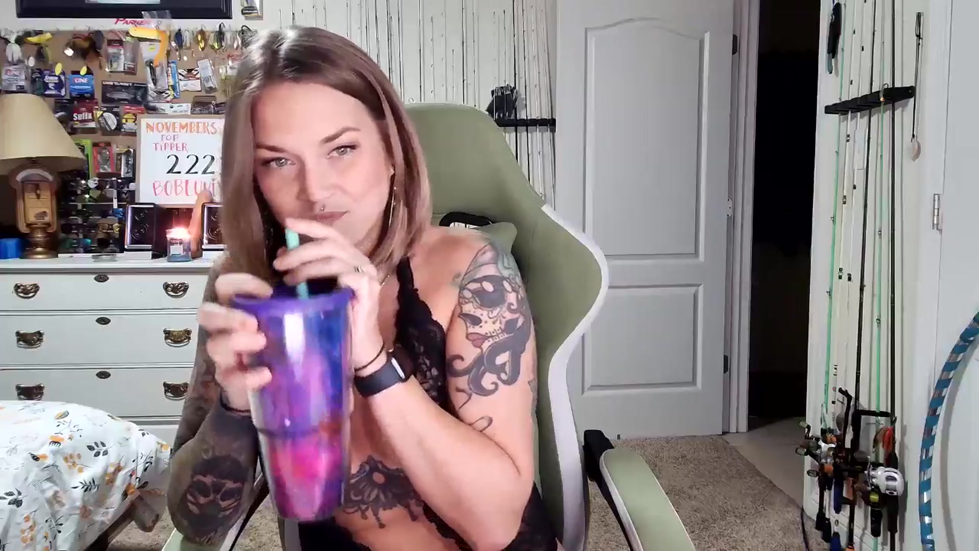 Gallery image thumbnail from Rose_Kitten's myfreecams stream on, 11/09/2024, 04:35 image 2 of 20