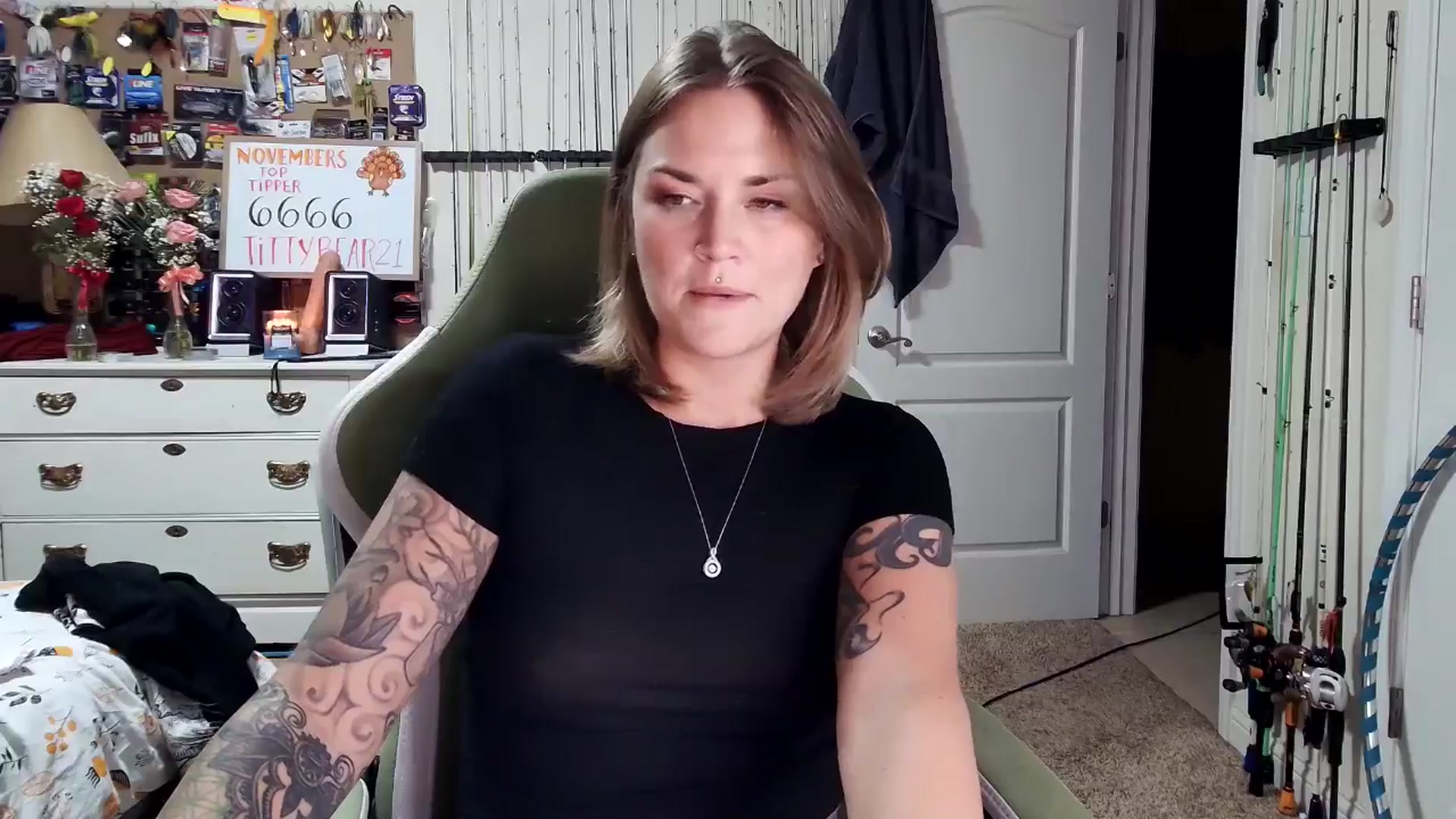 Gallery image thumbnail from Rose_Kitten's myfreecams stream on, 11/14/2024, 03:37 image 19 of 20