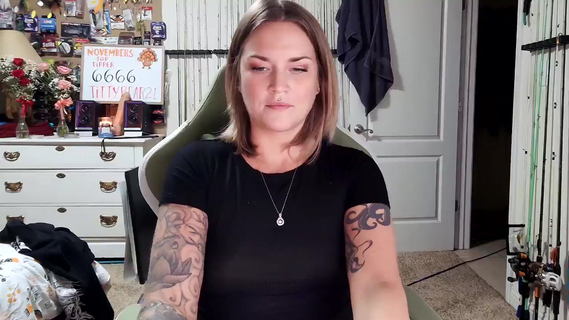 Gallery image thumbnail from Rose_Kitten's myfreecams stream on, 11/14/2024, 03:37 image 15 of 20