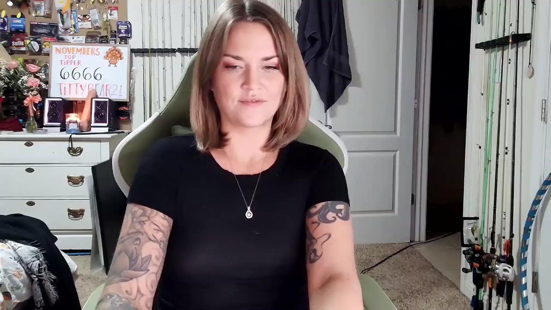 Gallery image thumbnail from Rose_Kitten's myfreecams stream on, 11/14/2024, 03:37 image 1 of 20