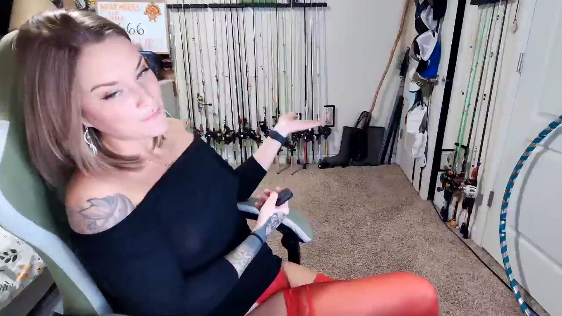 Gallery image thumbnail from Rose_Kitten's myfreecams stream on, 11/21/2024, 03:38 image 4 of 20