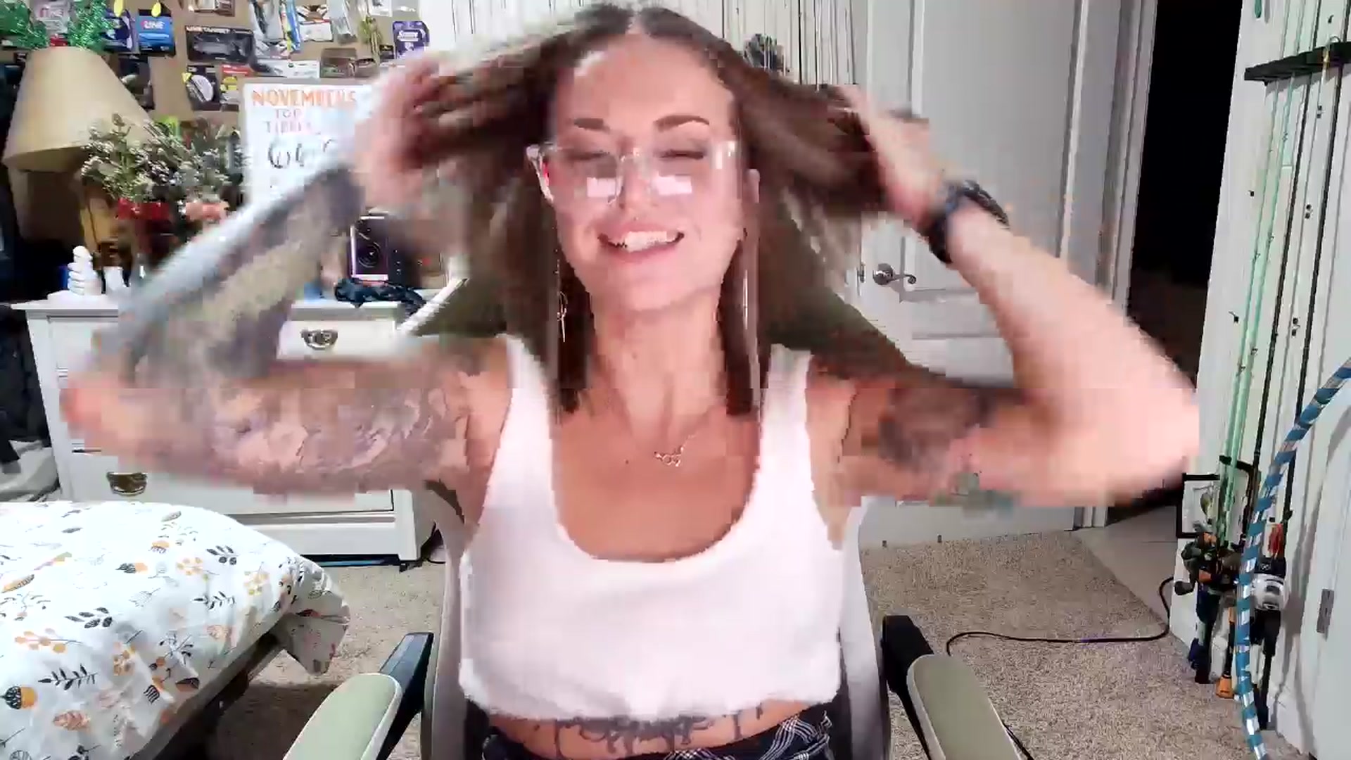 Gallery image thumbnail from Rose_Kitten's myfreecams stream on, 11/23/2024, 03:33 image 8 of 20