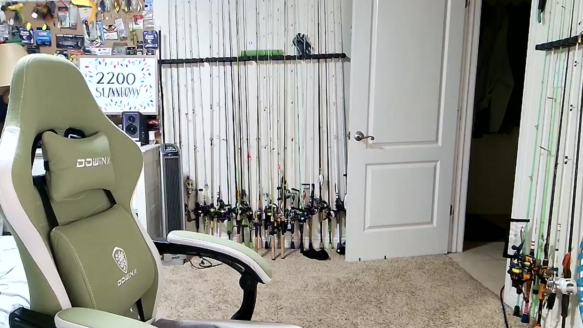 Gallery image thumbnail from Rose_Kitten's myfreecams stream on, 12/27/2024, 04:45 image 15 of 20