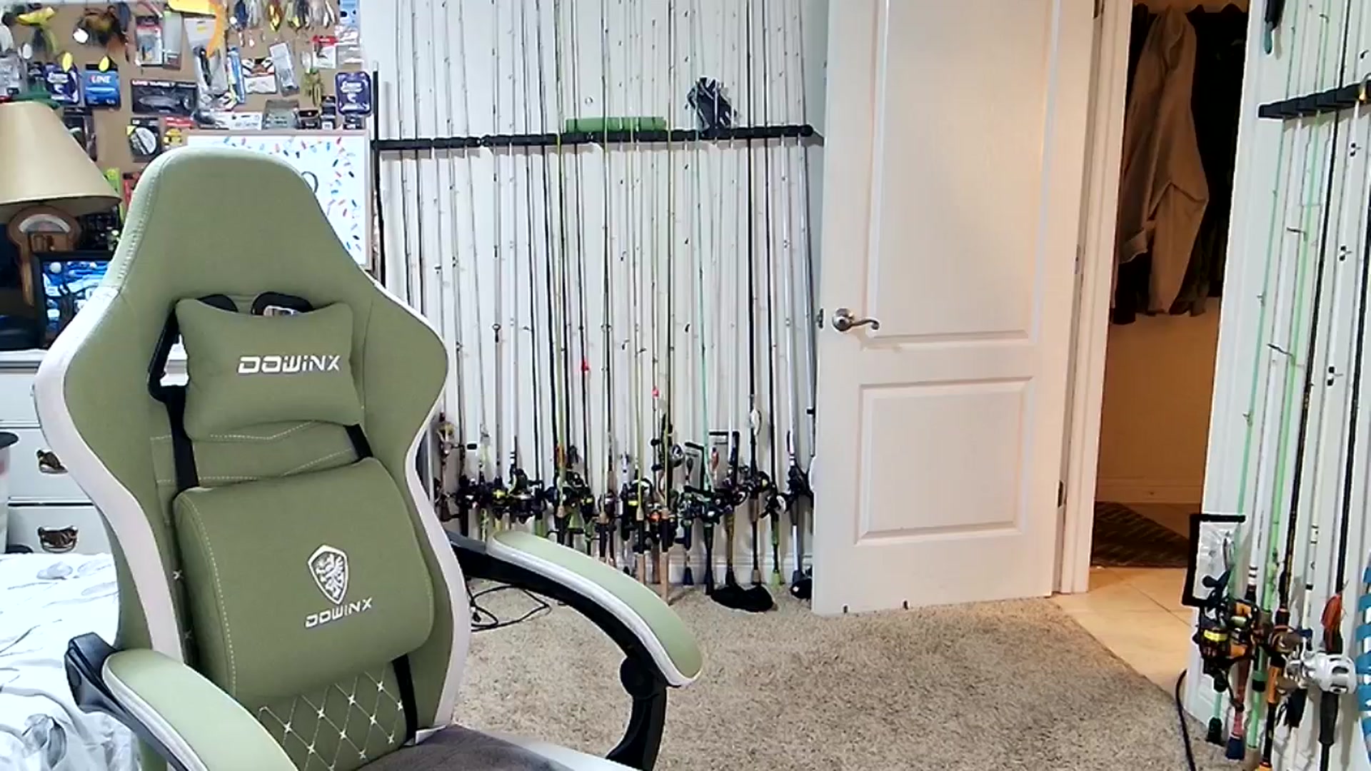 Gallery image thumbnail from Rose_Kitten's myfreecams stream on, 12/27/2024, 04:45 image 14 of 20