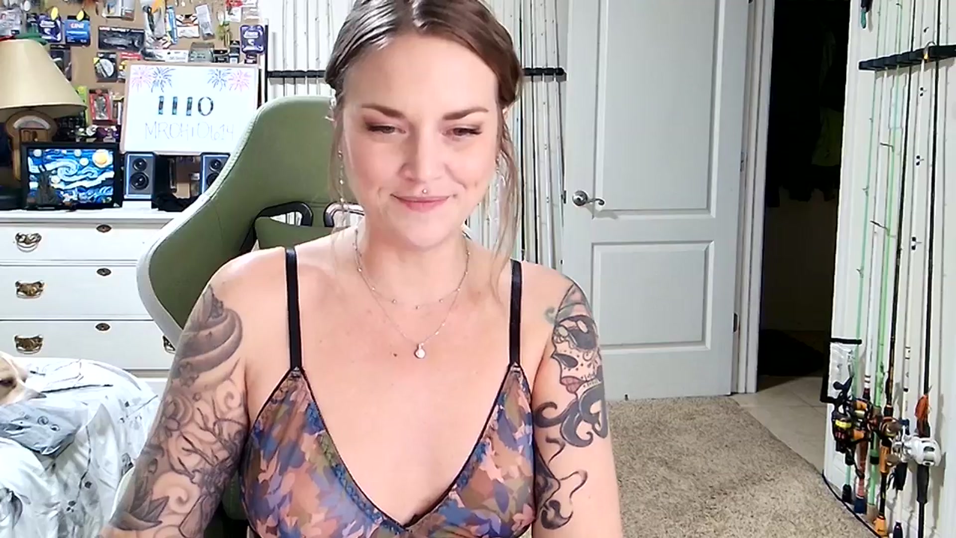 Gallery image thumbnail from Rose_Kitten's myfreecams stream on, 01/03/2025, 03:03 image 20 of 20