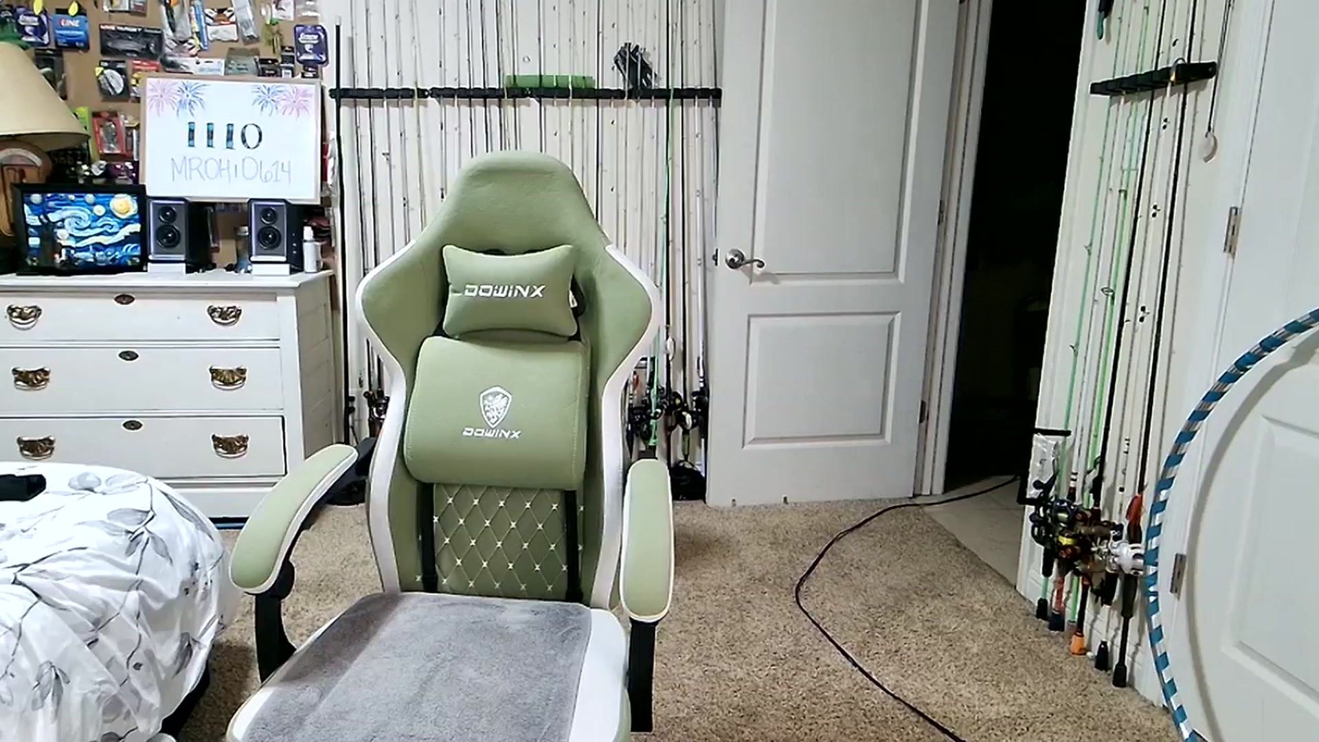 Gallery image thumbnail from Rose_Kitten's myfreecams stream on, 01/10/2025, 01:53 image 5 of 20