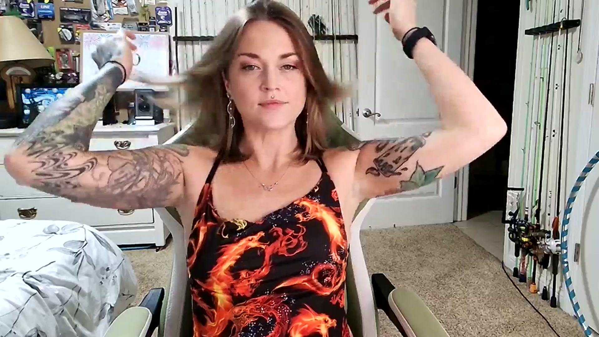Gallery image thumbnail from Rose_Kitten's myfreecams stream on, 01/11/2025, 24:52 image 14 of 20
