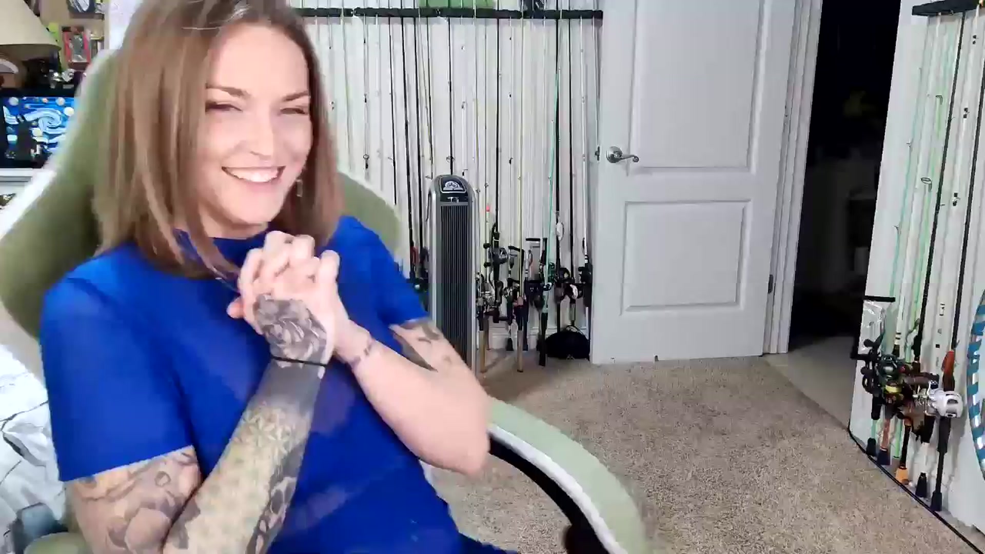 Gallery image thumbnail from Rose_Kitten's myfreecams stream on, 01/14/2025, 04:00 image 18 of 20