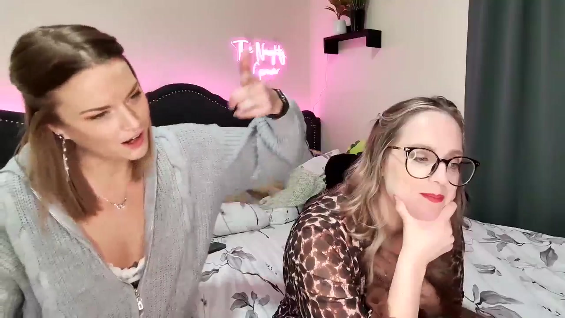 Gallery image thumbnail from Rose_Kitten's myfreecams stream on, 01/15/2025, 03:49 image 20 of 20