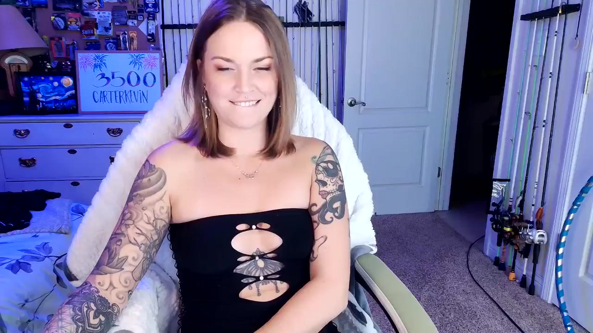 Gallery image thumbnail from Rose_Kitten's myfreecams stream on, 01/28/2025, 02:49 image 5 of 20