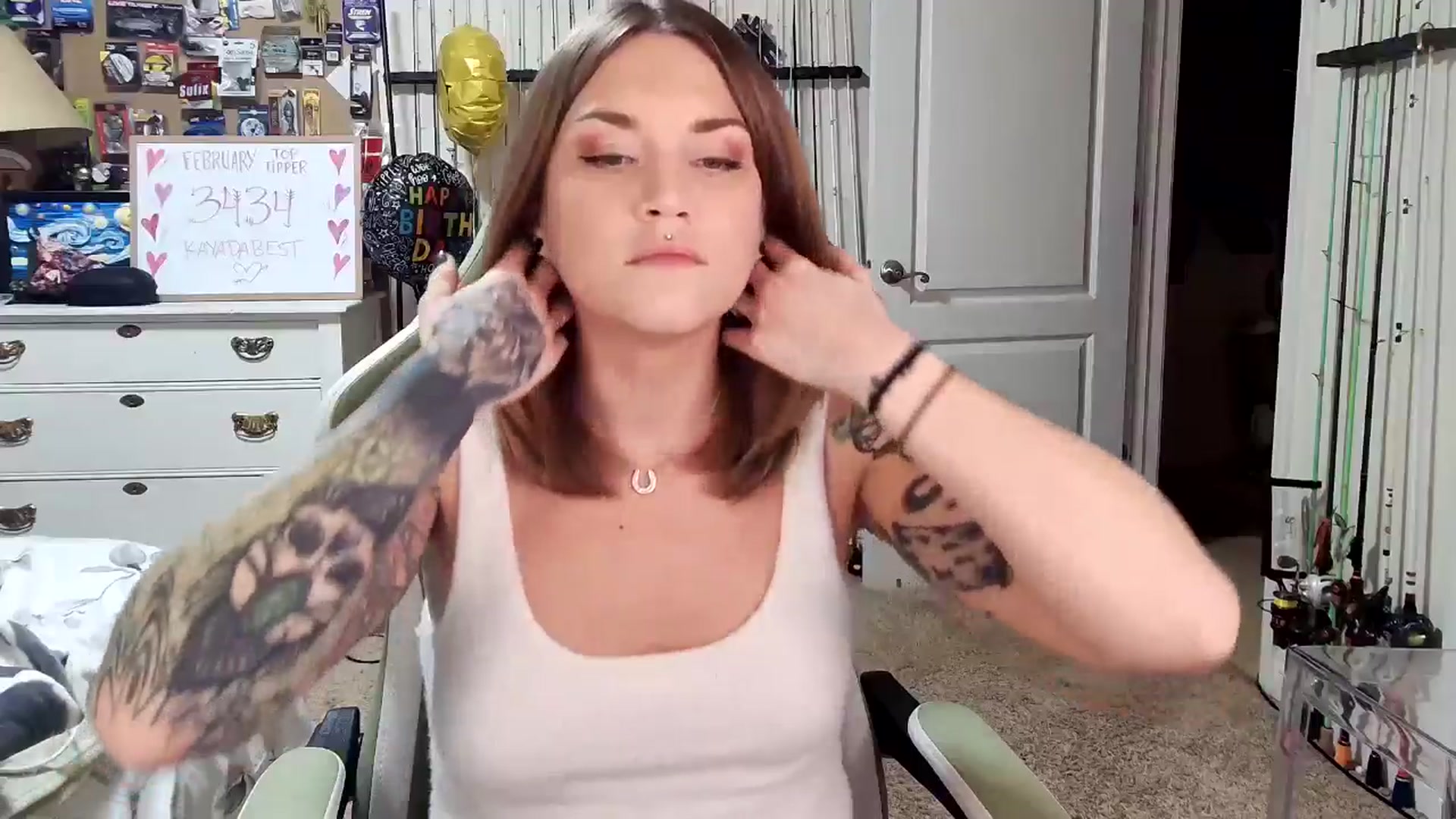 Gallery image thumbnail from Rose_Kitten's myfreecams stream on, 02/18/2025, 01:43 image 6 of 20