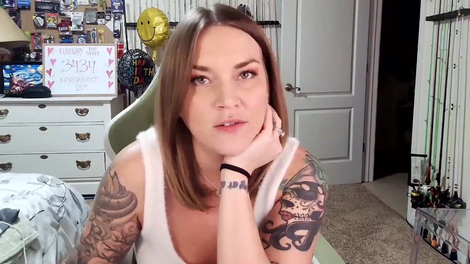 Gallery image thumbnail from Rose_Kitten's myfreecams stream on, 02/18/2025, 01:43 image 19 of 20
