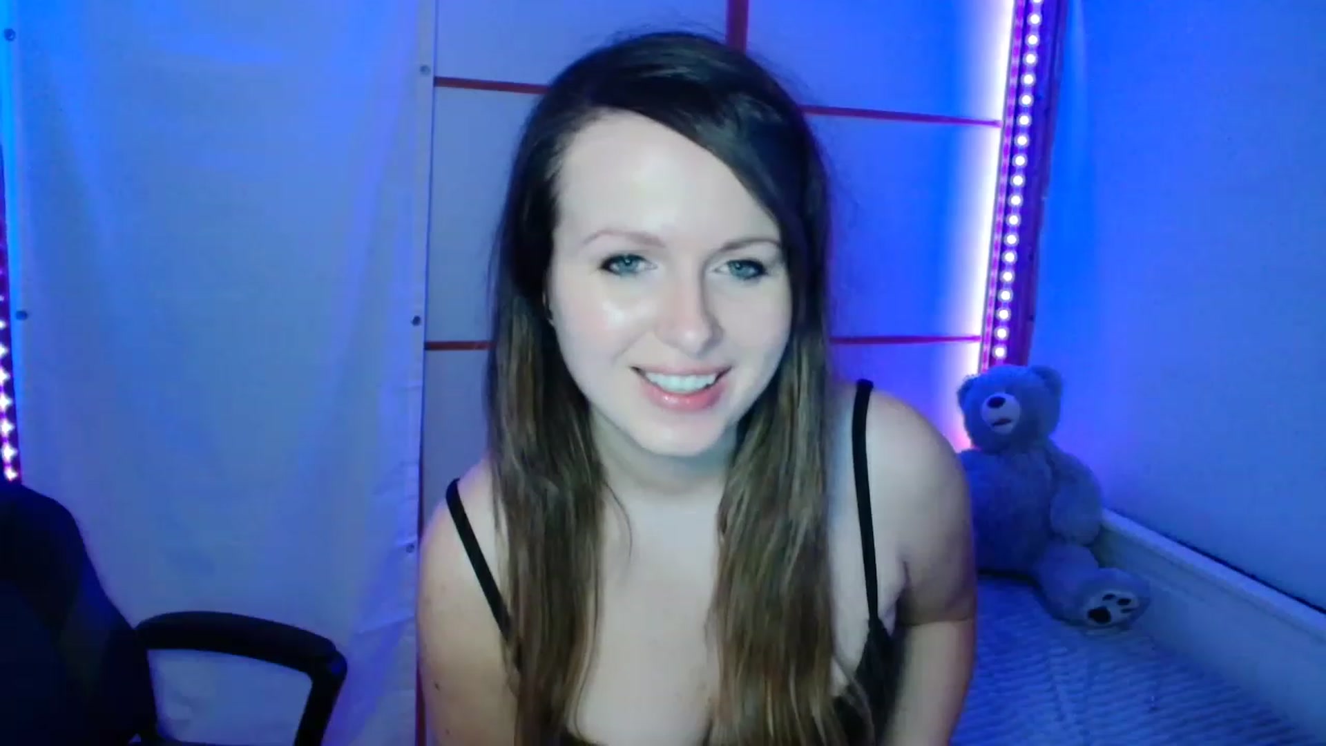 Gallery image thumbnail from Rose_More's myfreecams stream on, 11/25/2022, 20:37 image 4 of 20