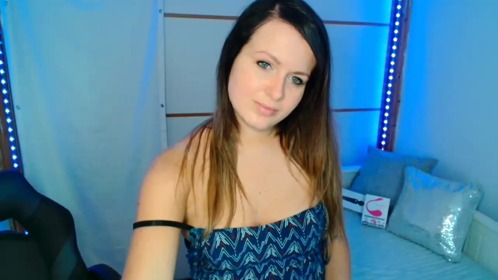 Gallery image thumbnail from Rose_More's myfreecams stream on, 01/16/2023, 13:18 image 5 of 20