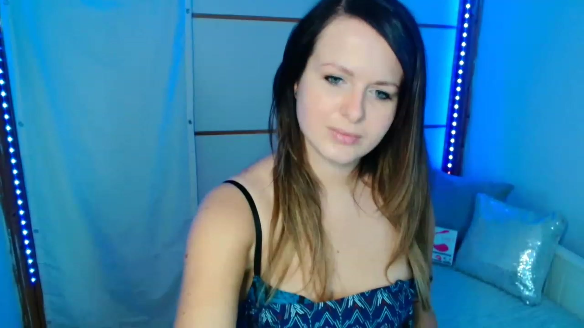 Gallery image thumbnail from Rose_More's myfreecams stream on, 01/16/2023, 13:18 image 17 of 20