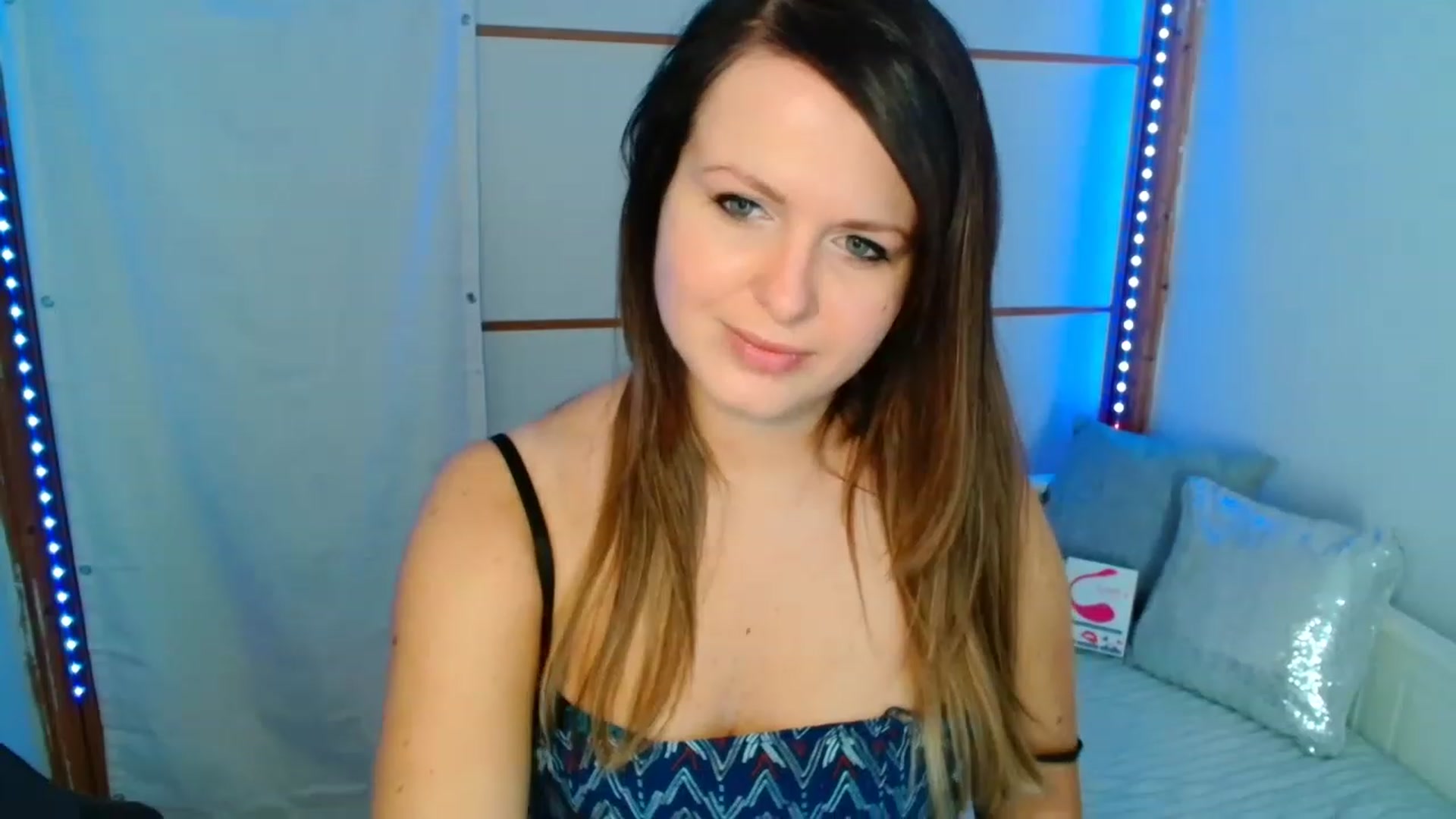Gallery image thumbnail from Rose_More's myfreecams stream on, 01/16/2023, 13:18 image 13 of 20