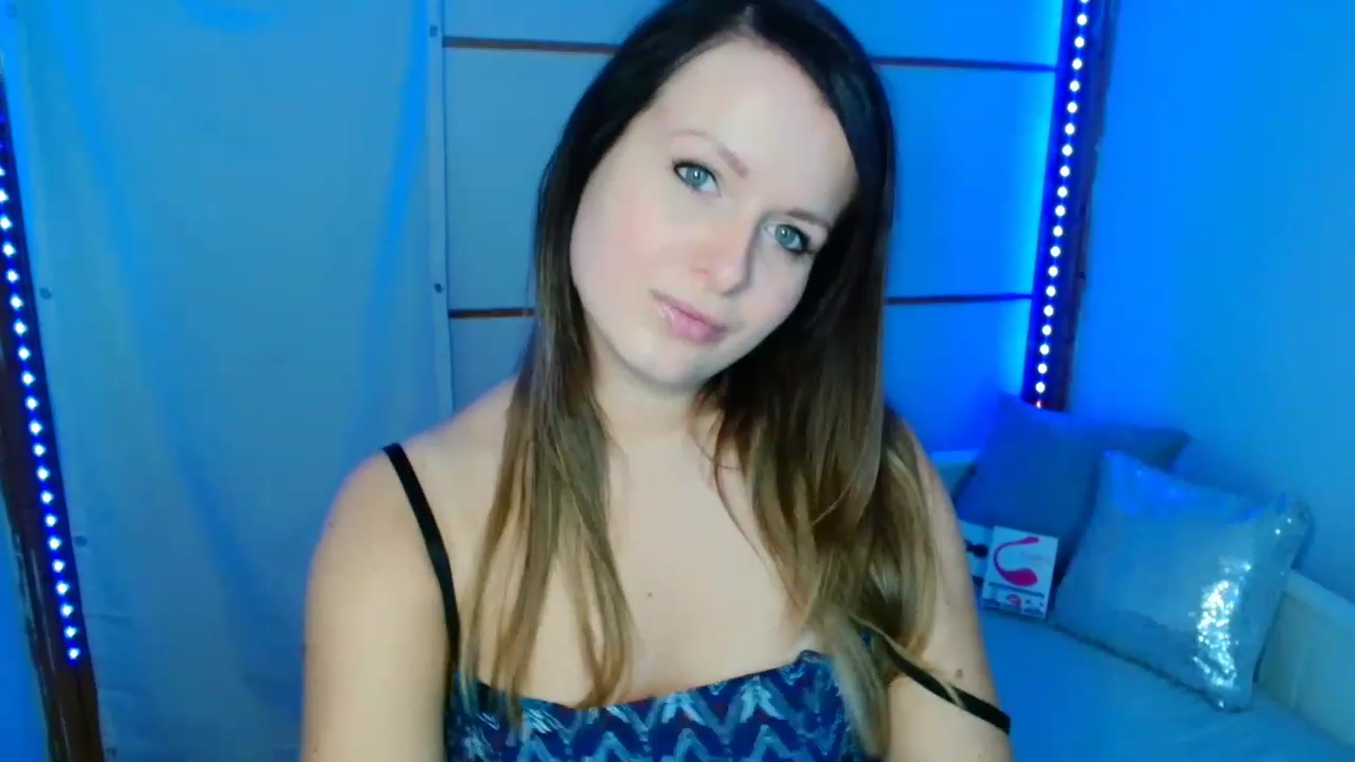 Gallery image thumbnail from Rose_More's myfreecams stream on, 01/16/2023, 13:18 image 14 of 20