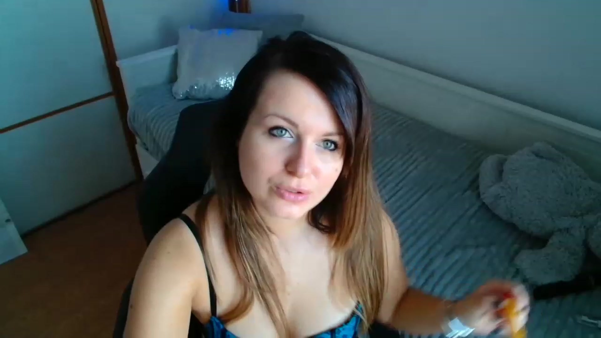 Gallery image thumbnail from Rose_More's myfreecams stream on, 02/05/2023, 10:43 image 7 of 20