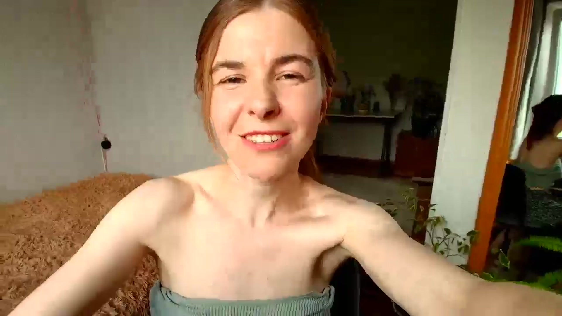 Gallery image thumbnail from Rose_Poetry's myfreecams stream on, 04/25/2025, 12:16 image 16 of 20