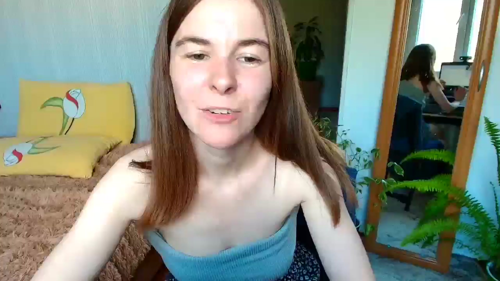 Gallery image thumbnail from Rose_Poetry's myfreecams stream on, 04/26/2025, 15:43 image 16 of 20