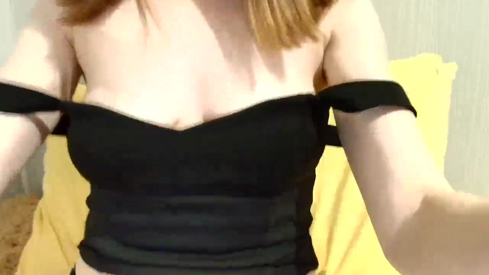 Gallery image thumbnail from Rose_Poetry's myfreecams stream on, 04/26/2025, 20:25 image 2 of 20
