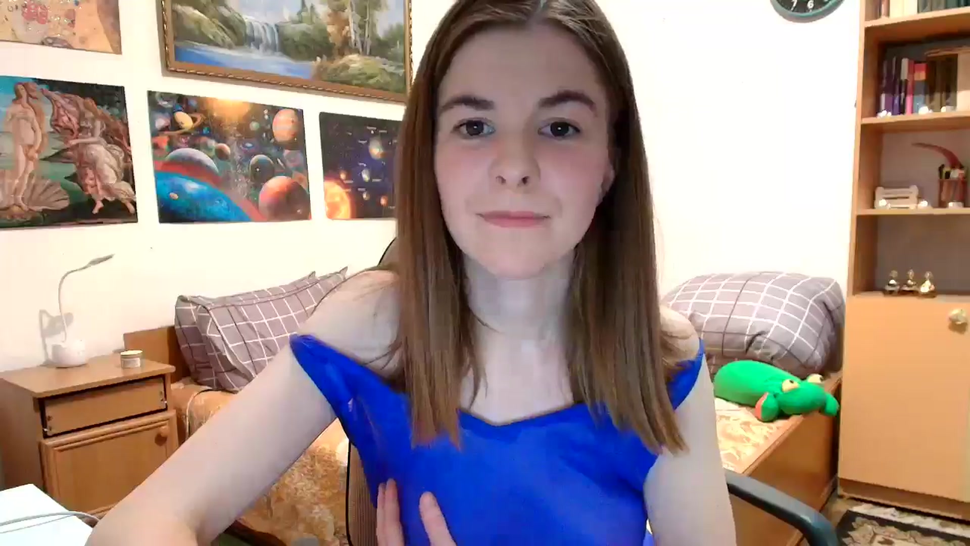 Gallery image thumbnail from Rose_Poetry's myfreecams stream on, 04/27/2025, 18:42 image 6 of 20