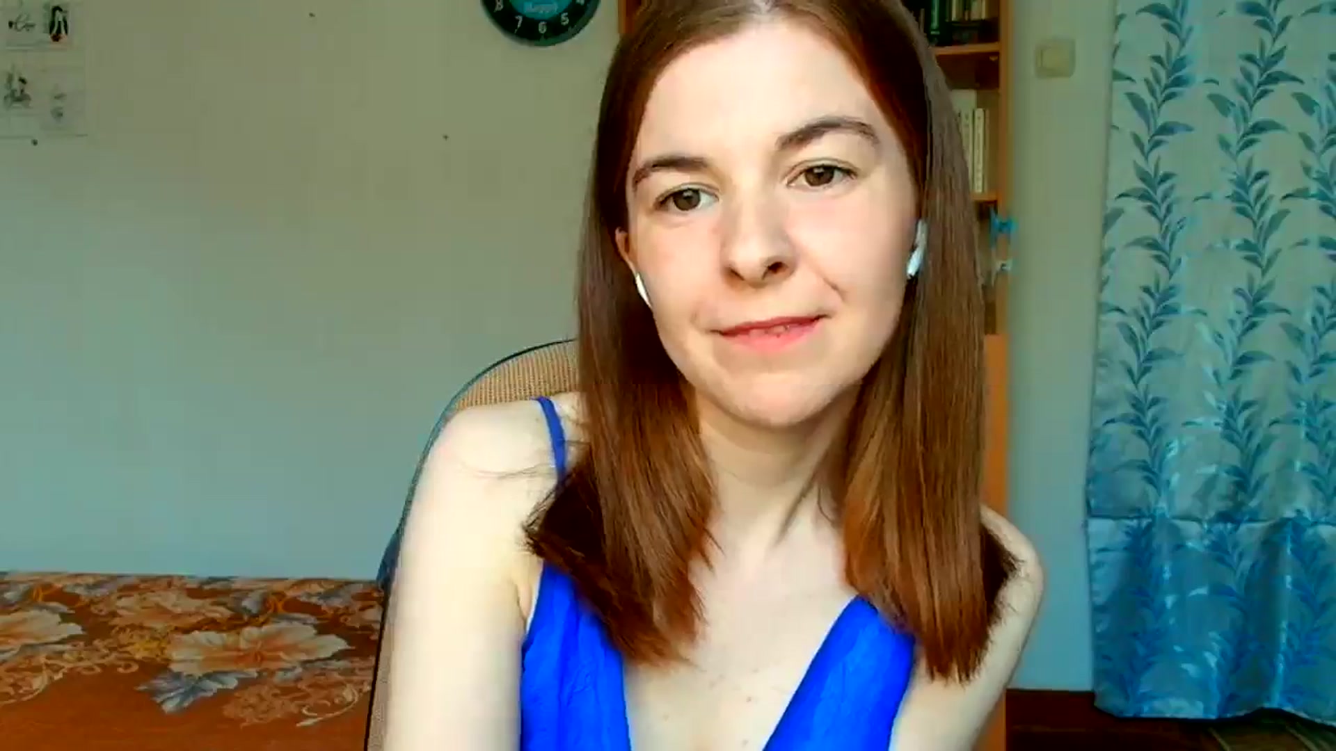 Gallery image thumbnail from Rose_Poetry's myfreecams stream on, 04/29/2025, 14:12 image 13 of 20