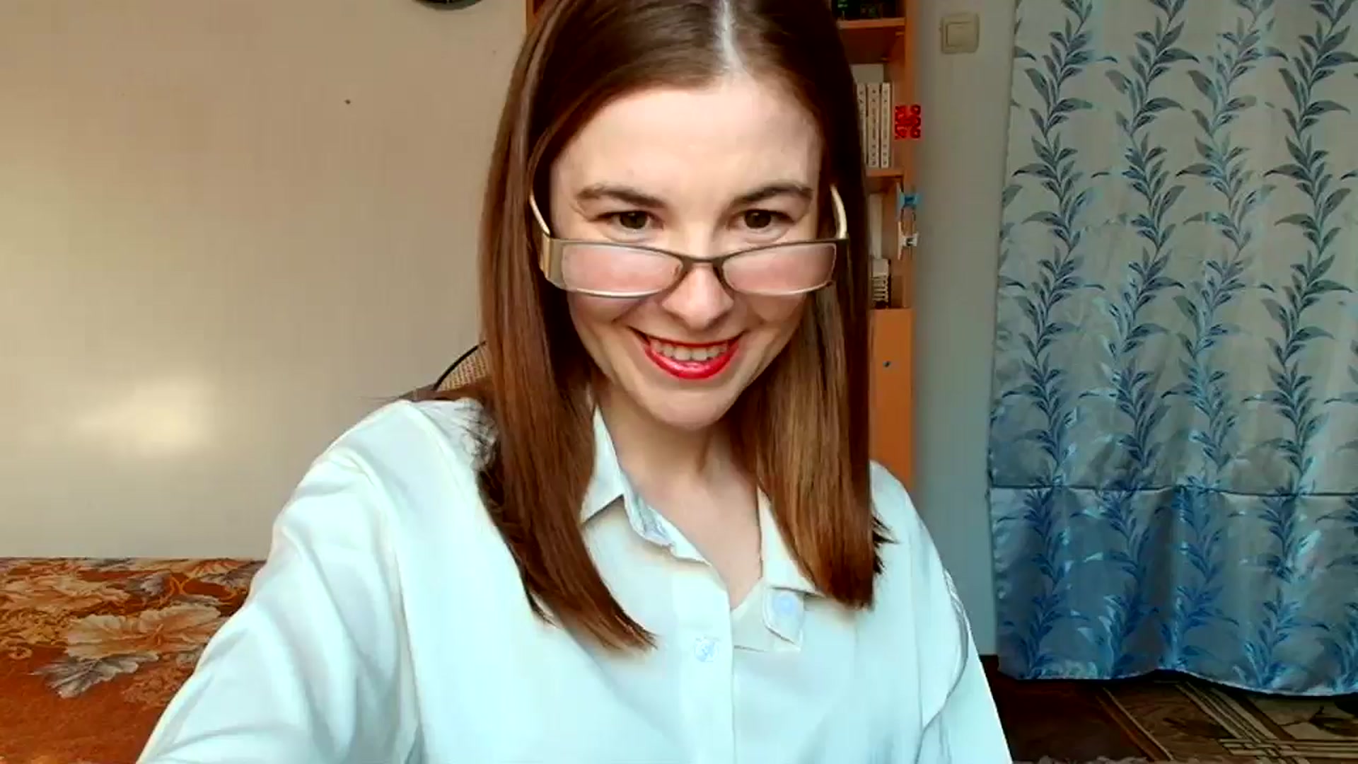 Gallery image thumbnail from Rose_Poetry's myfreecams stream on, 04/29/2025, 15:36 image 7 of 20