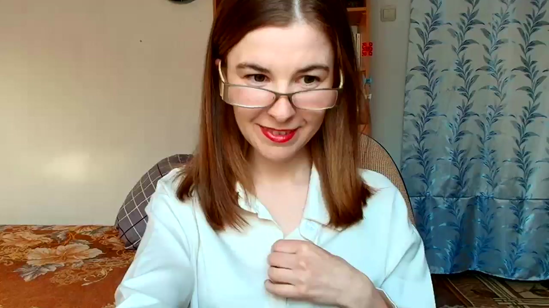 Gallery image thumbnail from Rose_Poetry's myfreecams stream on, 04/29/2025, 15:36 image 4 of 20