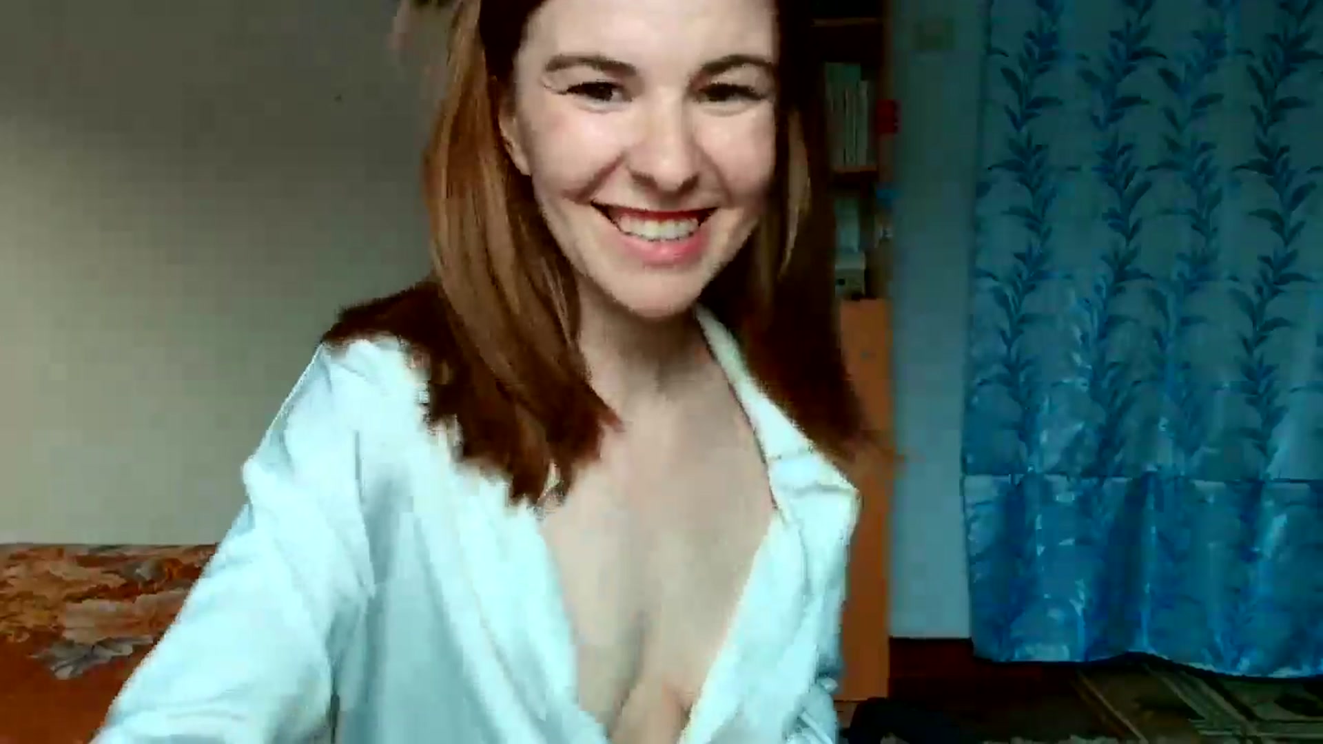 Gallery image thumbnail from Rose_Poetry's myfreecams stream on, 04/29/2025, 15:36 image 18 of 20