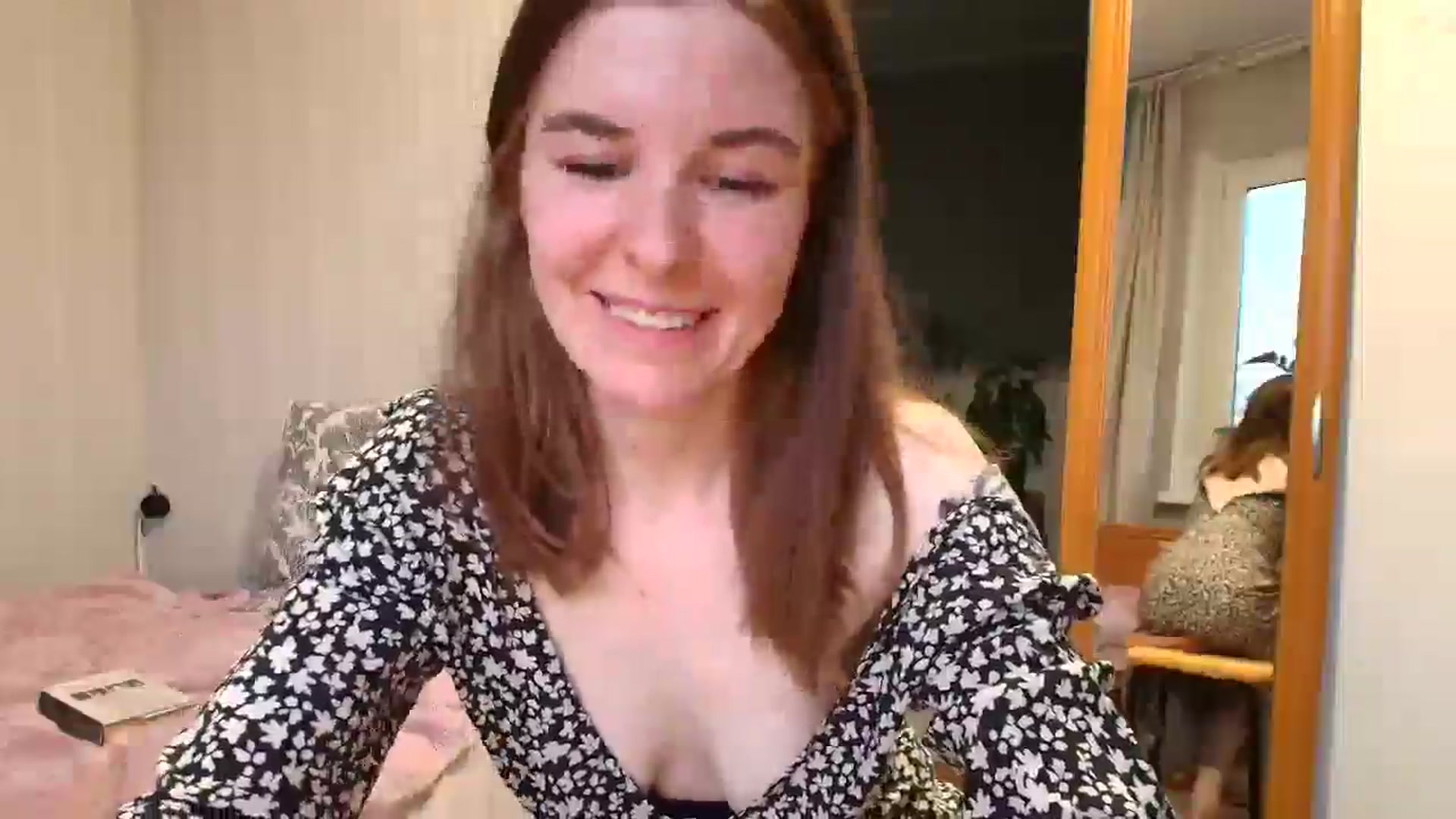 Gallery image thumbnail from Rose_Poetry's myfreecams stream on, 05/09/2025, 17:38 image 17 of 20