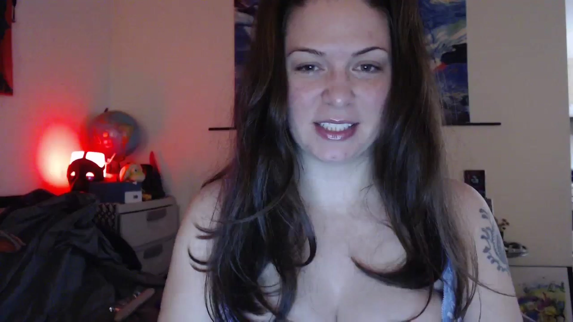 Gallery image thumbnail from Rose_Wild's myfreecams stream on, 12/14/2023, 16:19 image 14 of 20