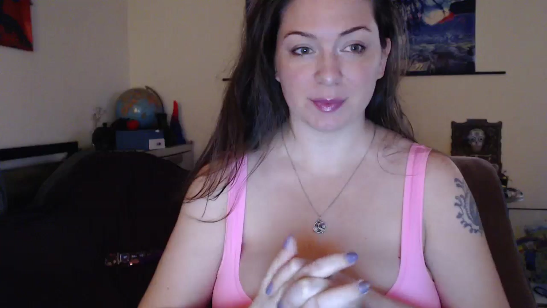 Gallery image thumbnail from Rose_Wild's myfreecams stream on, 11/10/2024, 16:01 image 14 of 20
