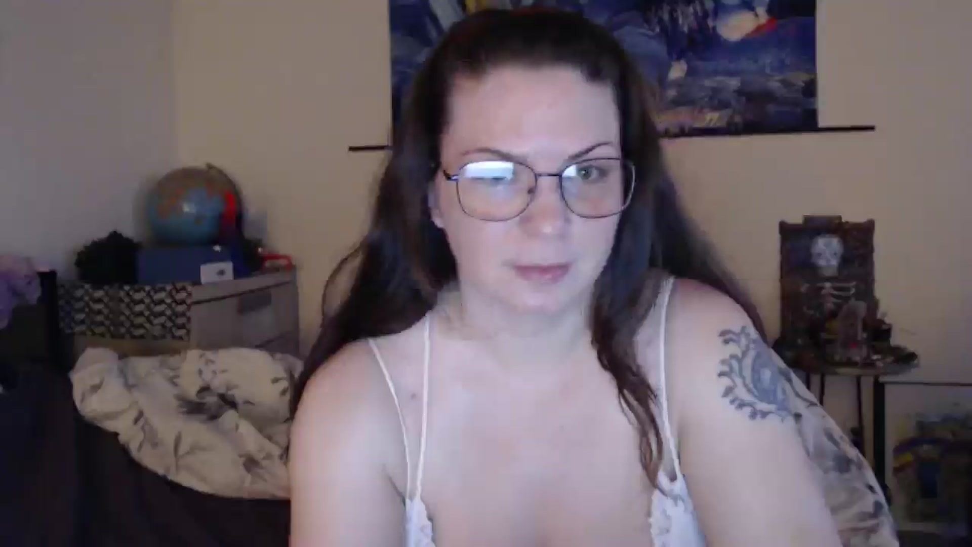 Gallery image thumbnail from Rose_Wild's myfreecams stream on, 05/07/2025, 12:45 image 4 of 20