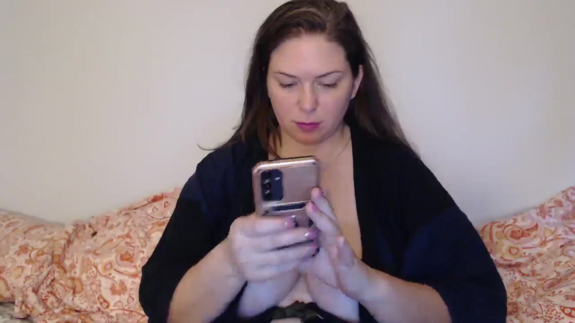 Gallery image thumbnail from Rose_Wild's myfreecams stream on, 01/04/2026, 14:37 image 10 of 20