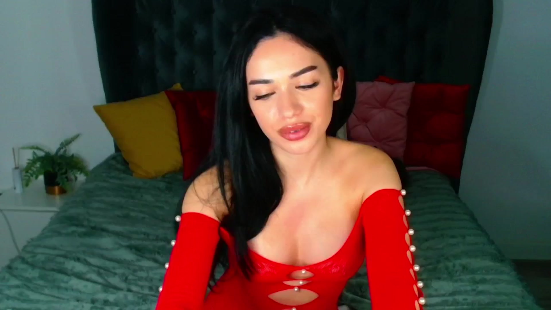 Gallery image thumbnail from Rose__Heart's myfreecams stream on, 10/24/2024, 21:28 image 10 of 20