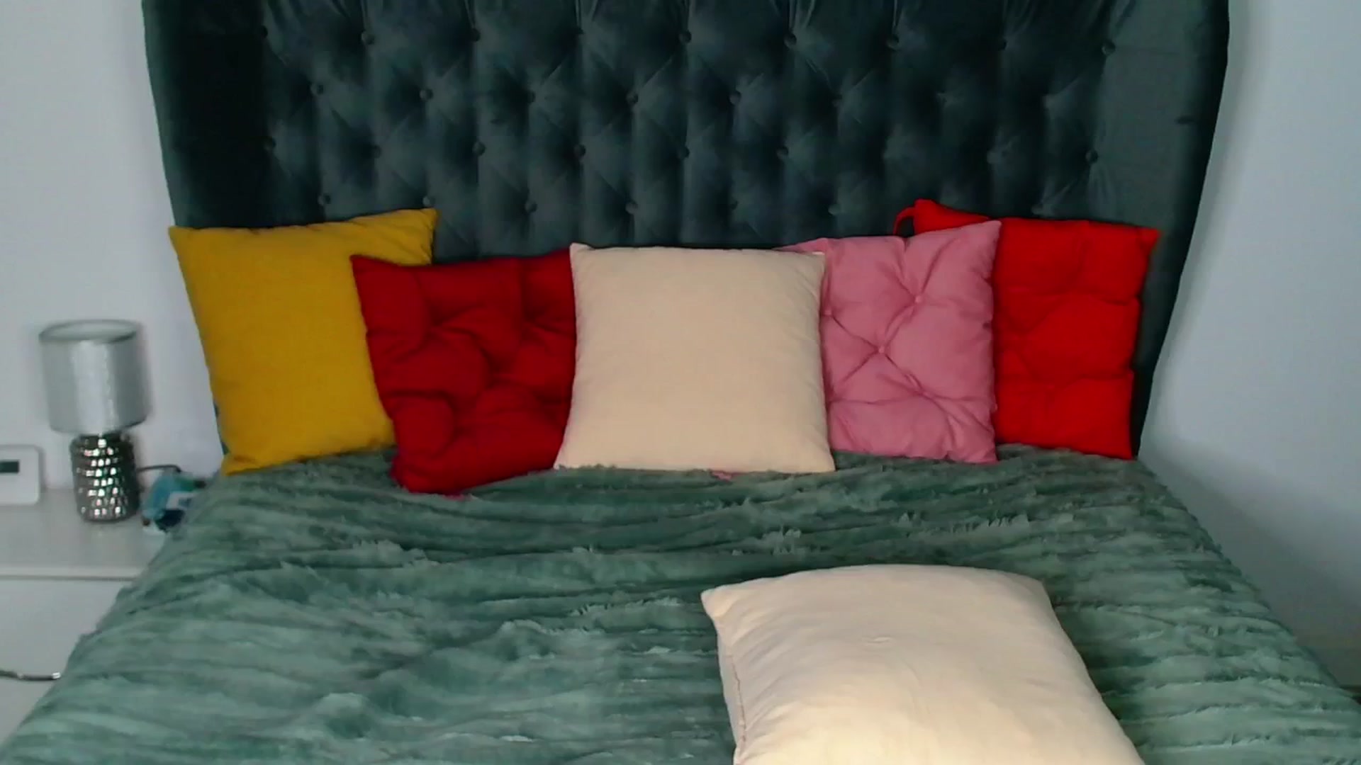 Gallery image thumbnail from Rose__Heart's myfreecams stream on, 12/11/2024, 24:48 image 5 of 20