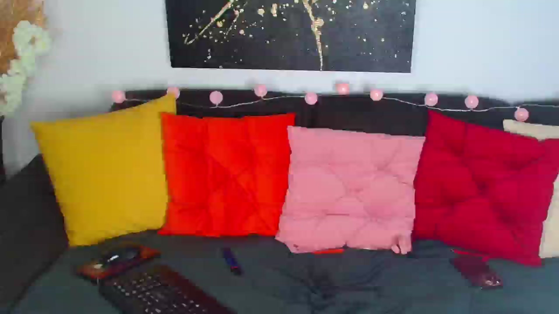 Gallery image thumbnail from Rose__Heart's myfreecams stream on, 06/06/2025, 22:06 image 17 of 20