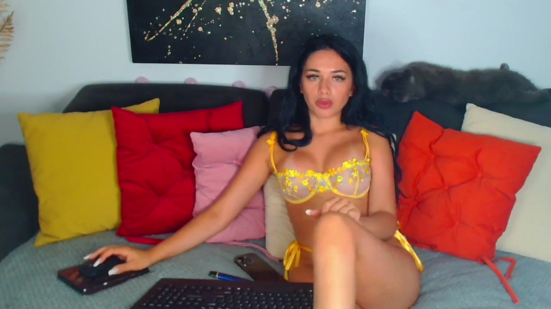 Gallery image thumbnail from Rose__Heart's myfreecams stream on, 07/05/2025, 23:33 image 17 of 20