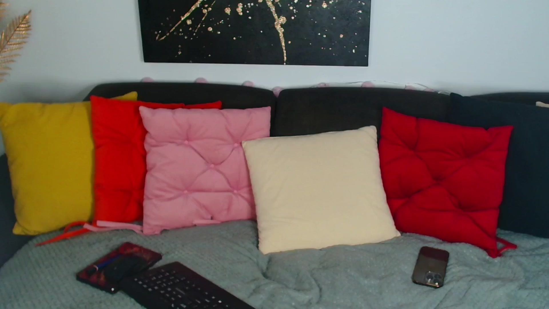 Gallery image thumbnail from Rose__Heart's myfreecams stream on, 07/14/2025, 20:39 image 19 of 20