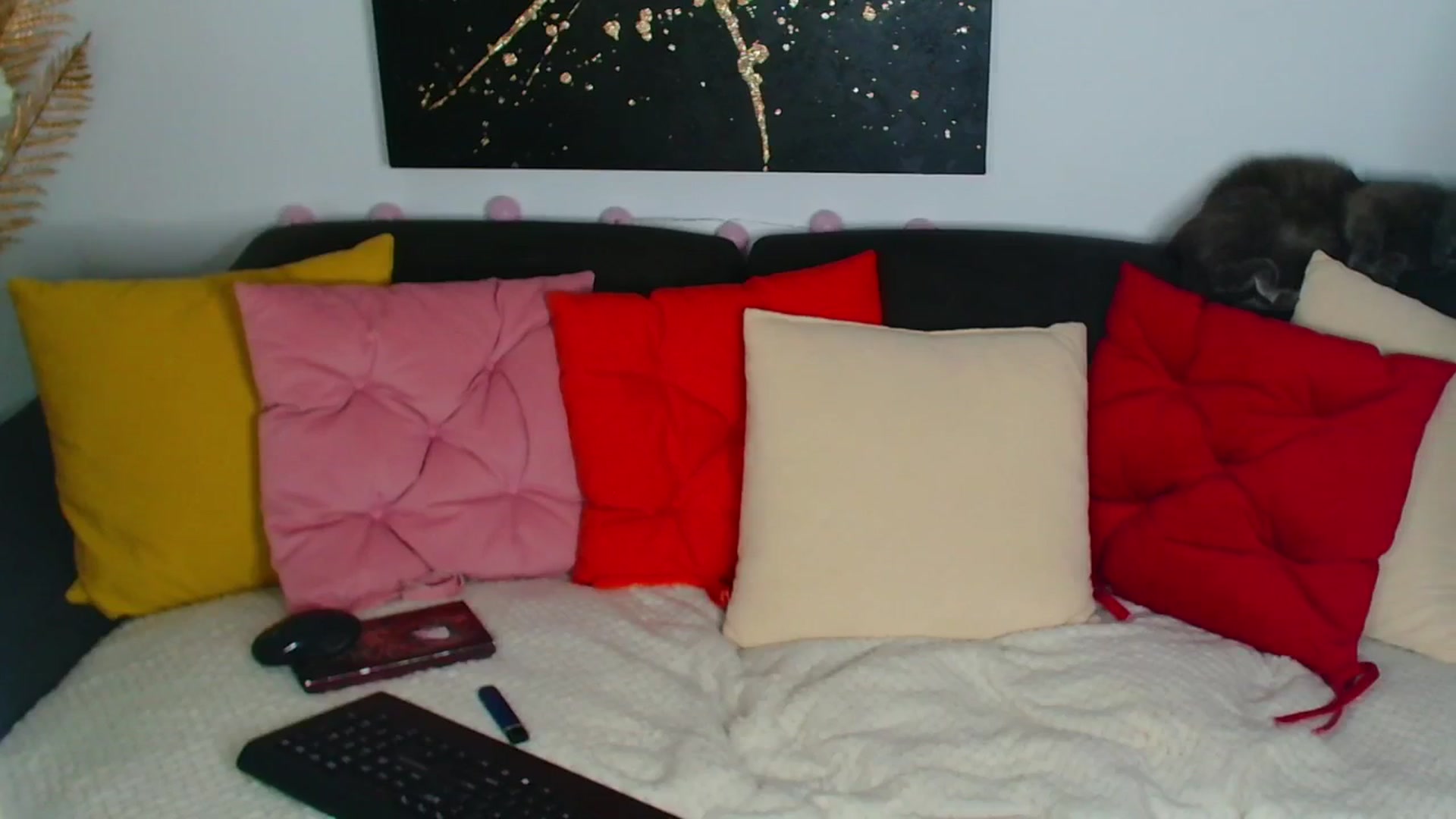 Gallery image thumbnail from Rose__Heart's myfreecams stream on, 07/28/2025, 22:18 image 16 of 20