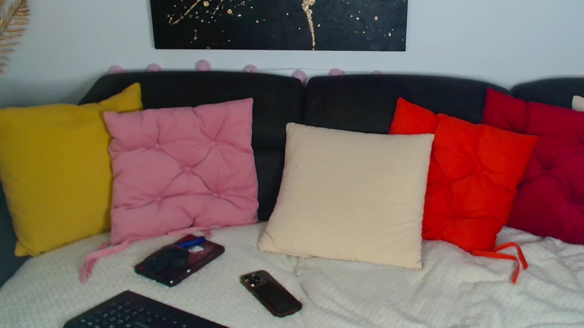 Gallery image thumbnail from Rose__Heart's myfreecams stream on, 08/01/2025, 21:40 image 4 of 20