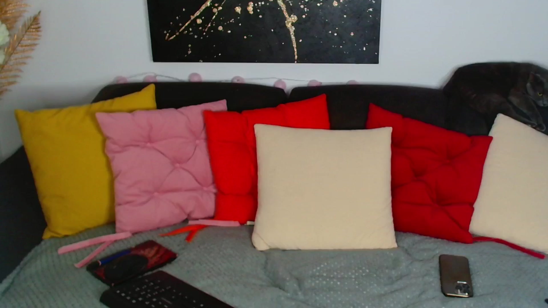 Gallery image thumbnail from Rose__Heart's myfreecams stream on, 08/02/2025, 20:44 image 15 of 20