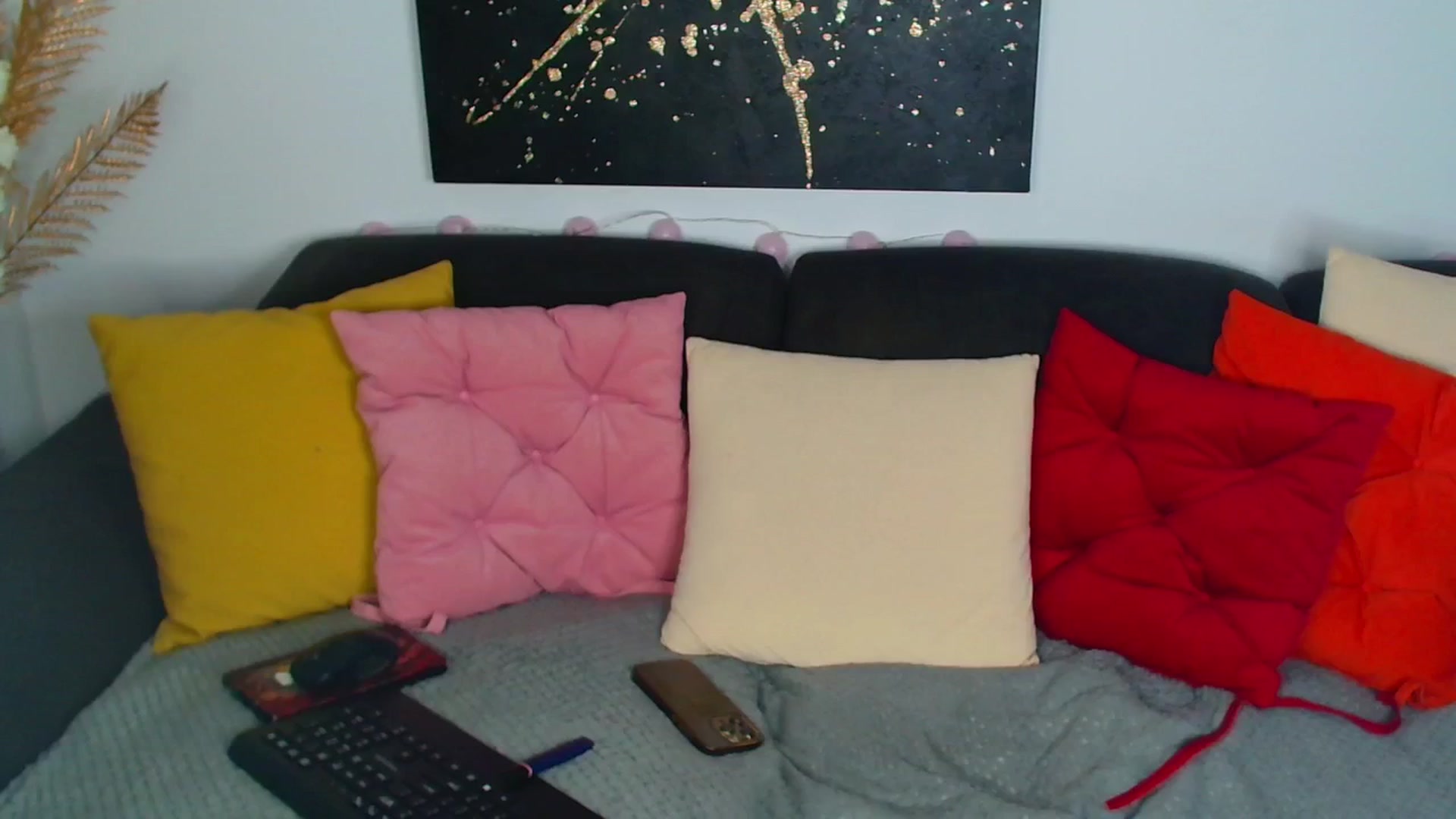 Gallery image thumbnail from Rose__Heart's myfreecams stream on, 08/14/2025, 23:04 image 5 of 20