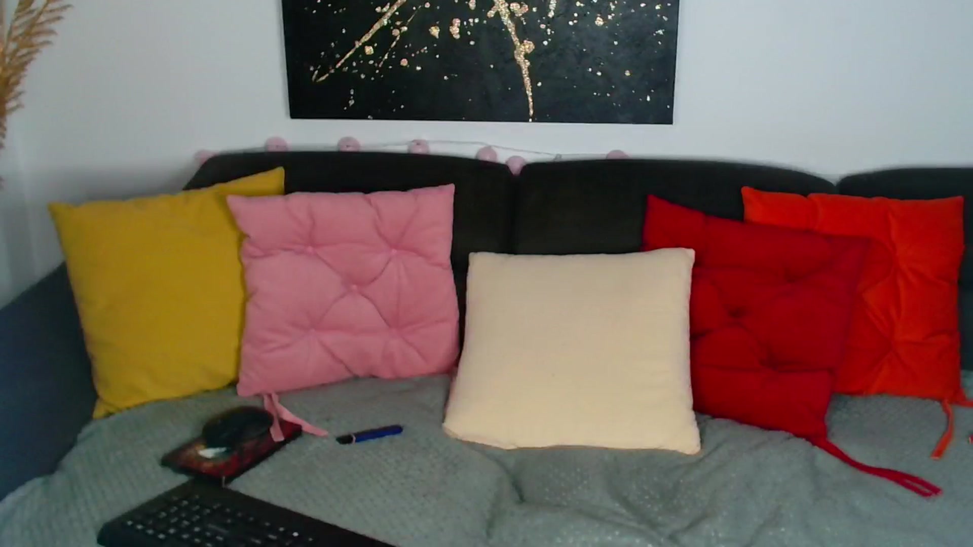 Gallery image thumbnail from Rose__Heart's myfreecams stream on, 08/25/2025, 23:09 image 14 of 20