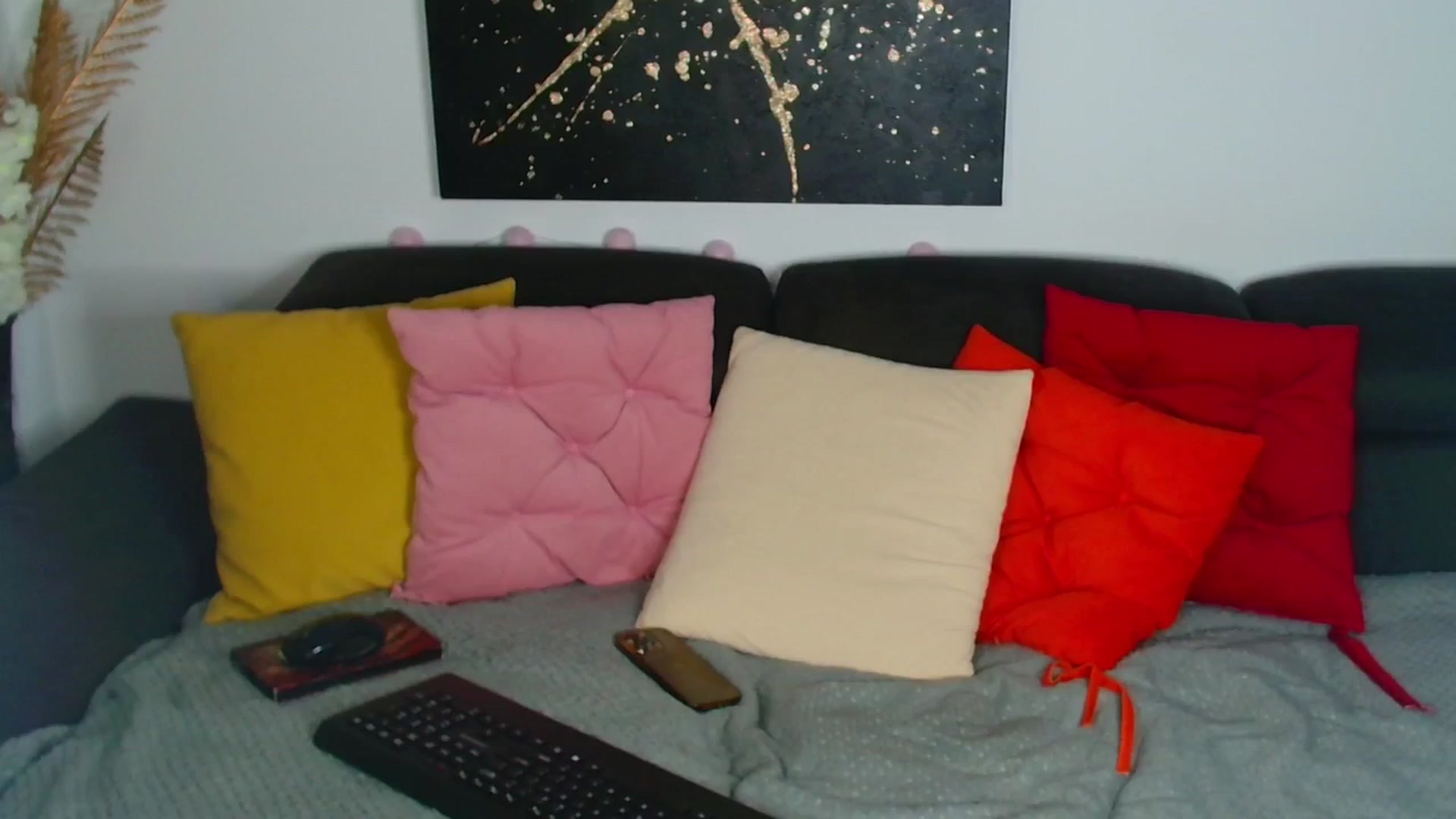 Gallery image thumbnail from Rose__Heart's myfreecams stream on, 09/14/2025, 22:37 image 19 of 20