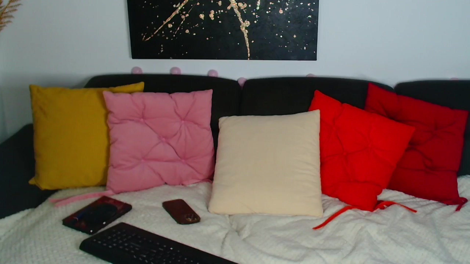 Gallery image thumbnail from Rose__Heart's myfreecams stream on, 10/14/2025, 21:40 image 16 of 20